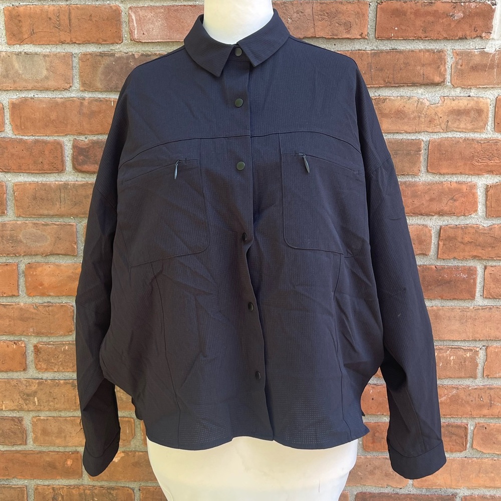 Lululemon Ventlight Button-Up Shirt